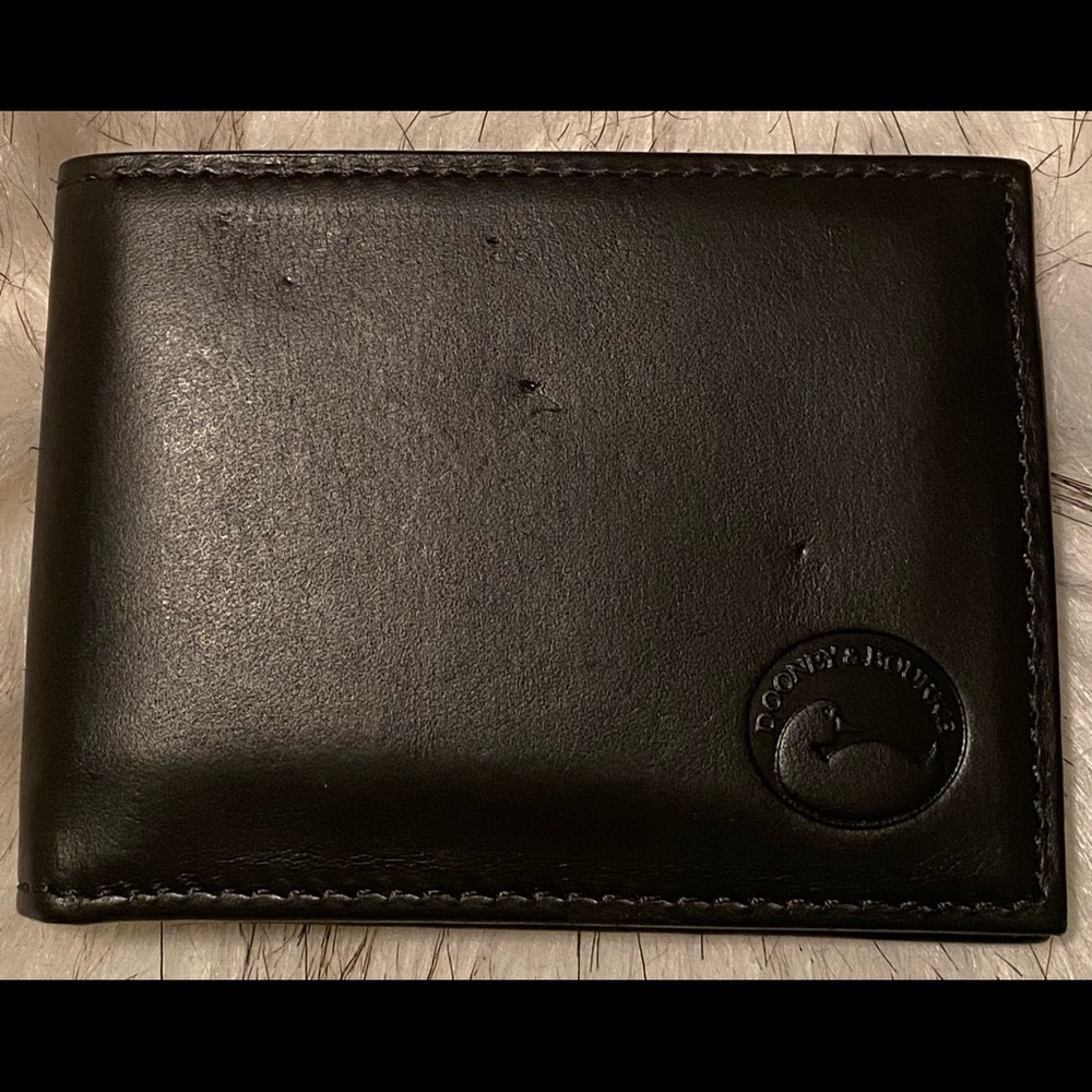 Men NWT Black DOONEY & BOURKE leather billfold with identification window